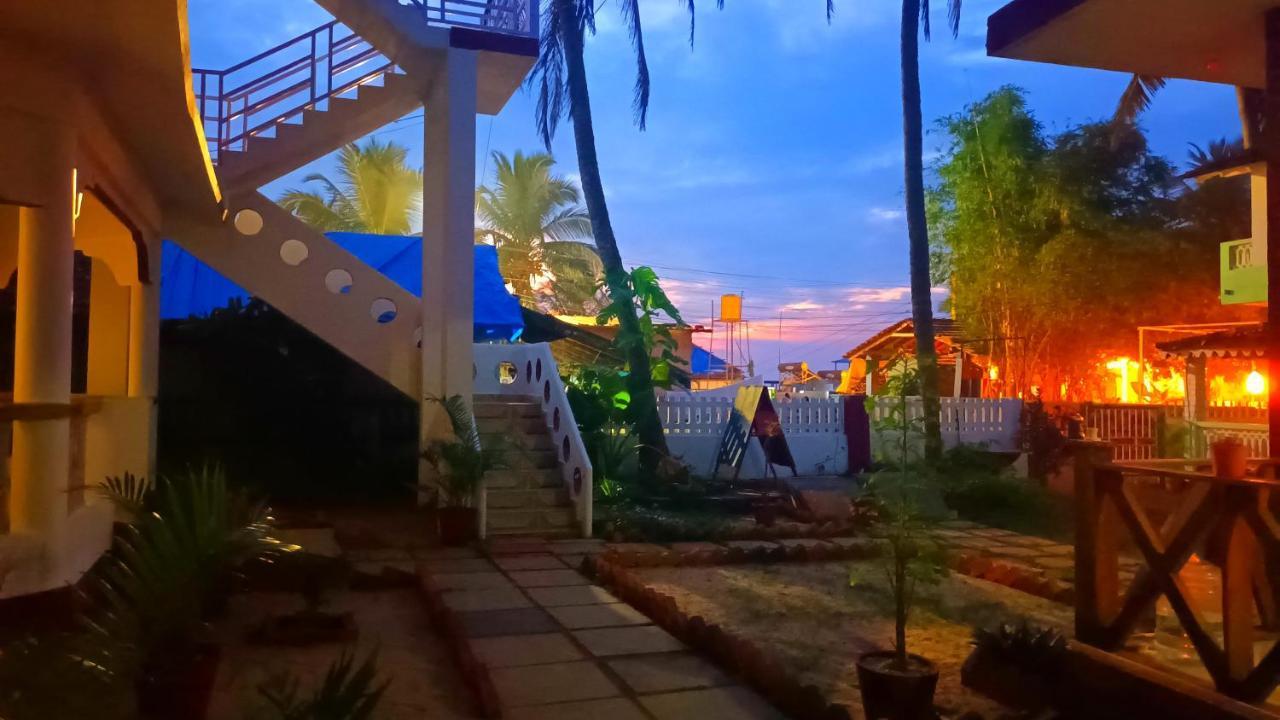 Oasis Beach Resort Agonda Buitenkant foto